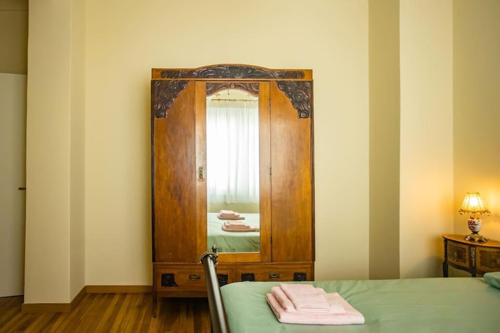 Plaka Vintage Apartment Athens Ngoại thất bức ảnh