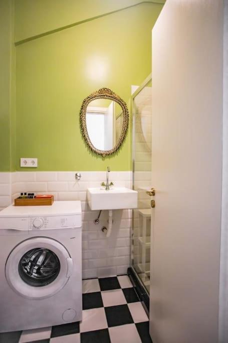 Plaka Vintage Apartment Athens Ngoại thất bức ảnh