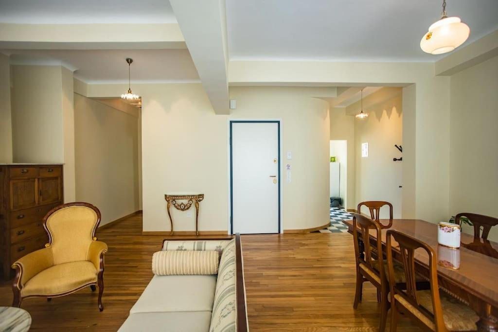 Plaka Vintage Apartment Athens Ngoại thất bức ảnh